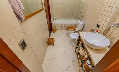 CASA LOTE PROPIO 5 AMBIENTES - JARDIN Y COCHERA