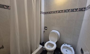 VENTA CASA 420 M2 4 AMB CASEROS GRAN GALPON PARQUE