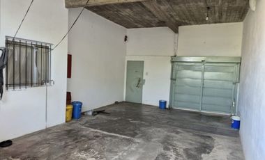 VENTA CASA 420 M2 4 AMB CASEROS GRAN GALPON PARQUE