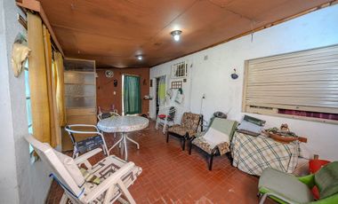 VENTA CASA 3 AMB C/ PILETA APTO CREDITO L HERMOSA