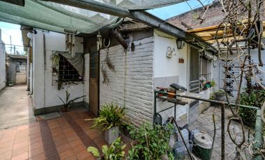 VENTA CASA 3 AMB C/ PILETA APTO CREDITO L HERMOSA