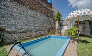 VENTA CASA 3 AMB C/ PILETA APTO CREDITO L HERMOSA