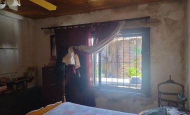 VENTA CASA MULTIFAMILIAR 220M2 COCHE/PARQ CASEROS