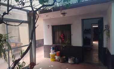 VENTA CASA MULTIFAMILIAR 220M2 COCHE/PARQ CASEROS