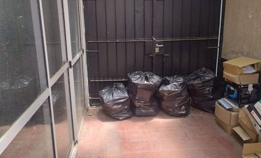 VENTA CASA MULTIFAMILIAR 220M2 COCHE/PARQ CASEROS