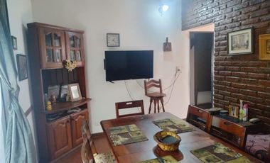 VENTA CASA MULTIFAMILIAR 220M2 COCHE/PARQ CASEROS