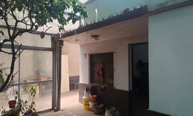 VENTA CASA MULTIFAMILIAR 220M2 COCHE/PARQ CASEROS