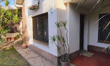 Casa venta z/oeste Ciudad Jardín Palomar permuta