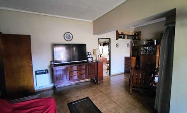 Casa venta z/oeste Ciudad Jardín Palomar permuta