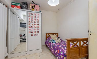 Venta -Casa 6 Amb. C/ Cochera - San Justo.
