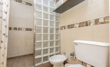 Venta -Casa 6 Amb. C/ Cochera - San Justo.