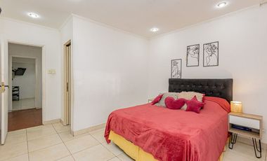 Venta -Casa 6 Amb. C/ Cochera - San Justo.