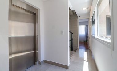 Venta Casa La Lucila vista al río piscina premium