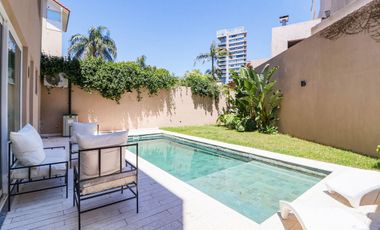 Venta Casa La Lucila vista al río piscina premium