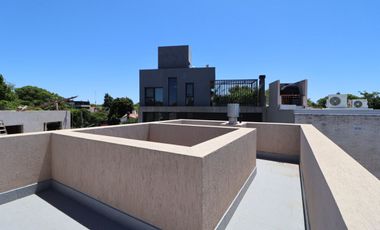 Venta Casa La Lucila vista al río piscina premium