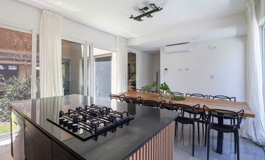 Venta Casa La Lucila vista al río piscina premium