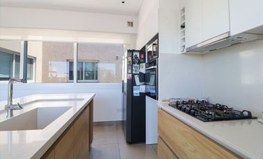 Venta Casa La Lucila vista al río piscina premium