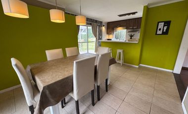 VENTA CASA 3 AMBIENTES QUINCHO PISCINA LAS LOMAS