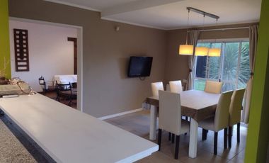 VENTA CASA 3 AMBIENTES QUINCHO PISCINA LAS LOMAS