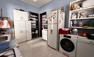 VENTA CASA DOS DORMITORIOS JARDIN COCHERA