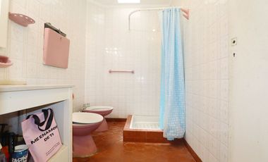 VENTA CASA LOTE PROPIO-ESQUINA-DOBLE GARAGE-MUNRO