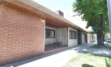 VENTA CASA LOTE PROPIO-ESQUINA-DOBLE GARAGE-MUNRO