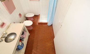 VENTA CASA LOTE PROPIO-ESQUINA-DOBLE GARAGE-MUNRO