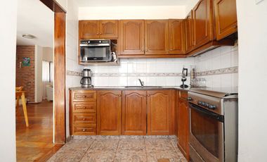 VENTA CASA LOTE PROPIO-ESQUINA-DOBLE GARAGE-MUNRO