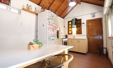 VENTA CASA LOTE PROPIO-ESQUINA-DOBLE GARAGE-MUNRO