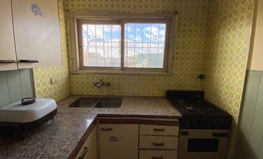 VENTA DEPARTAMENTO A REMODELAR CIUDADELA