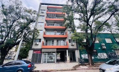 Venta departamento dos ambientes Moreno