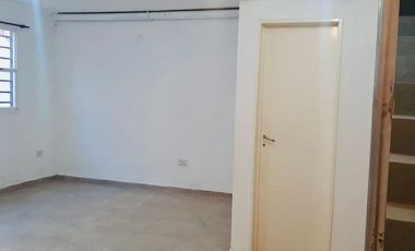 Oportunidad Lanús Oeste PH 2 amb c/cochera y patio