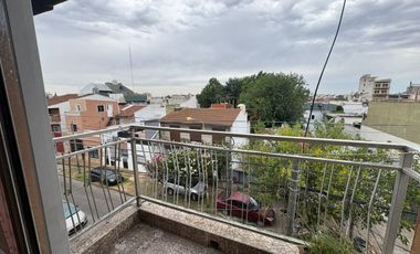 ALQUILER-DEPTO 3 AMB- CON BALCON-VILLA INSUPERABLE