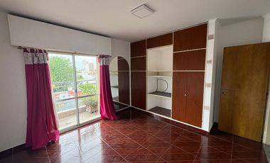 ALQUILER-DEPTO 3 AMB- CON BALCON-VILLA INSUPERABLE