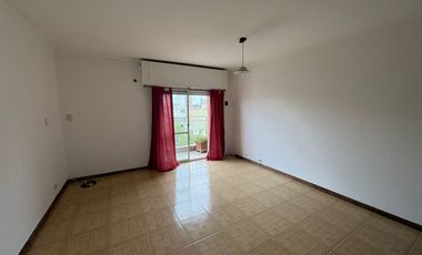 ALQUILER-DEPTO 3 AMB- CON BALCON-VILLA INSUPERABLE