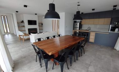 ALQUILER TEMPORAL - Casa Potrerillo de Larreta Lote 3 - Polígono 410