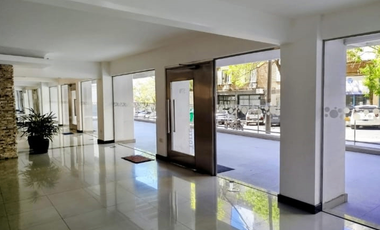 Recomendamos Depto. semipiso  venta cochera 2 DORMIS 2 BAÑOS. Piscina. Quincho