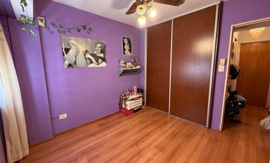 Recomendamos Depto. semipiso  venta cochera 2 DORMIS 2 BAÑOS. Piscina. Quincho