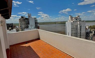 Recomendamos Depto. semipiso  venta cochera 2 DORMIS 2 BAÑOS. Piscina. Quincho