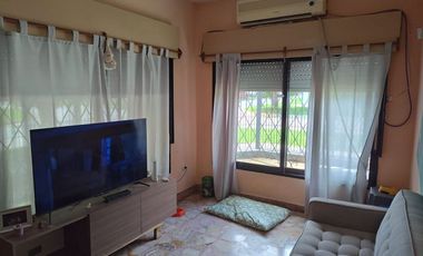 ROBUSTA Y AMPLIA CASA 5 AMB. + LOCAL COMERCIAL