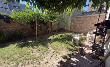 CASA MAS DEPARTAMENTO.  ZONA PATIO ALVEAR. CAPITAL