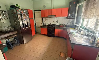 CASA MAS DEPARTAMENTO.  ZONA PATIO ALVEAR. CAPITAL