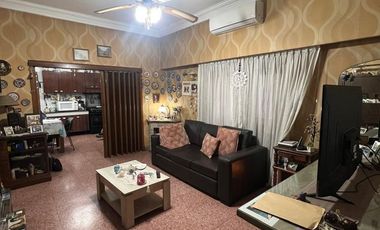 VENTA CASA MULTIFAMILIAR + LOCAL+ DEPTO  SAN JUSTO