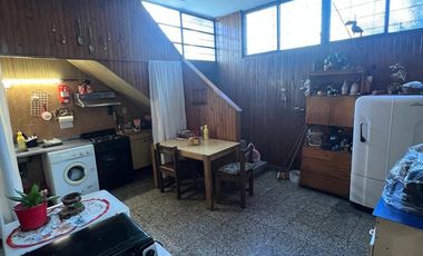 VENTA CASA MULTIFAMILIAR + LOCAL+ DEPTO  SAN JUSTO