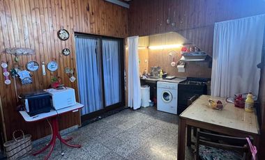 VENTA CASA MULTIFAMILIAR + LOCAL+ DEPTO  SAN JUSTO