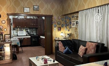 VENTA CASA MULTIFAMILIAR + LOCAL+ DEPTO  SAN JUSTO