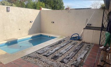 Venta Casa 2 plantas en Turdera