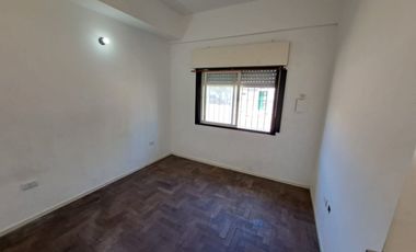 PH 3 Ambientes Venta Caseros - Patio PERMUTA