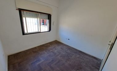 PH 3 Ambientes Venta Caseros - Patio PERMUTA