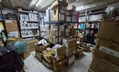 ALQUILER LOCAL COMERCIAL EN ESQUINA/AVENIDAS